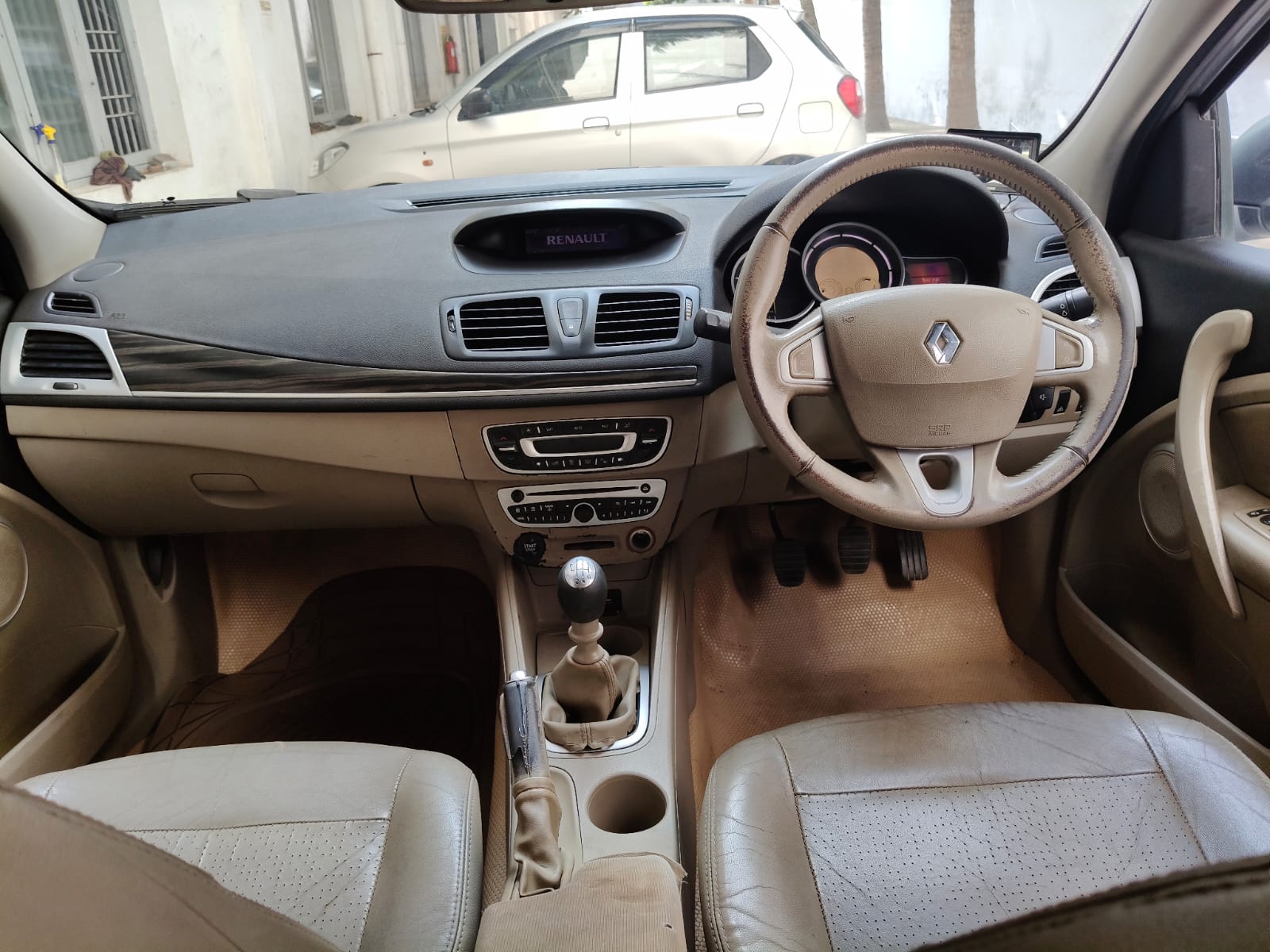 Renault Fluence(2011-2014) 1.5 E2